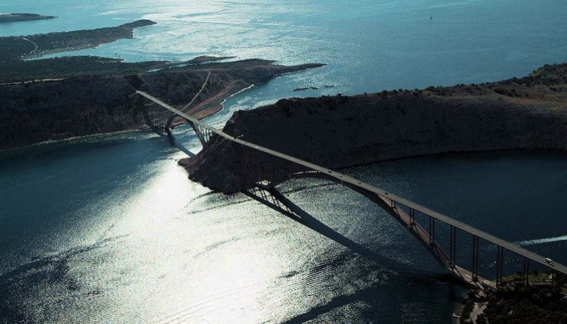 Płatny most na wyspę Krk - zatoka Kvarner