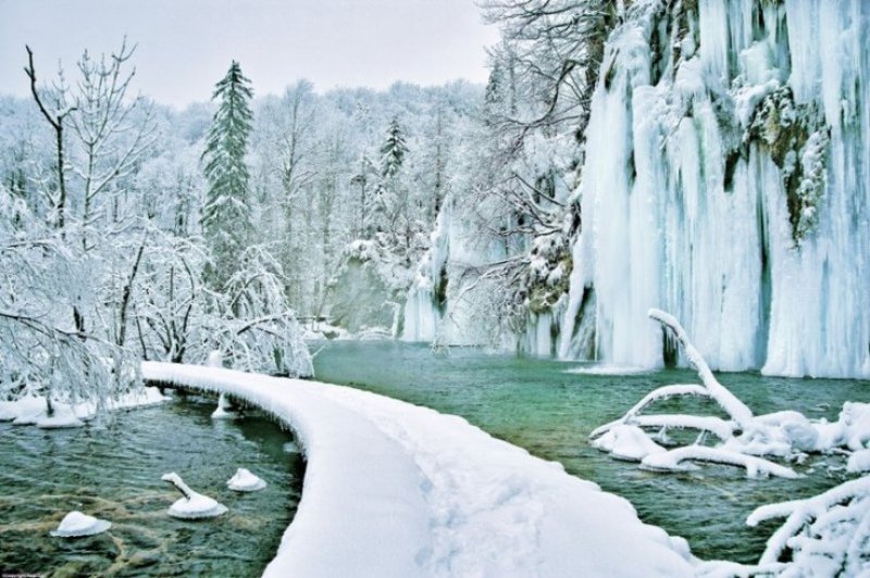 Zima w Parku Plitwickie Jeziora