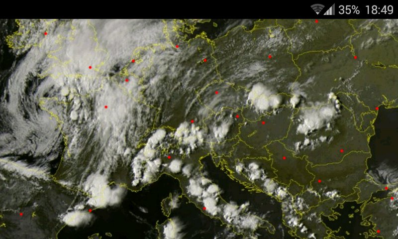 Zdjęcie satelitarne sytuacji meterologicznej nad Europą