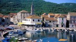 Niewielkie miasto na wyspie Hvar