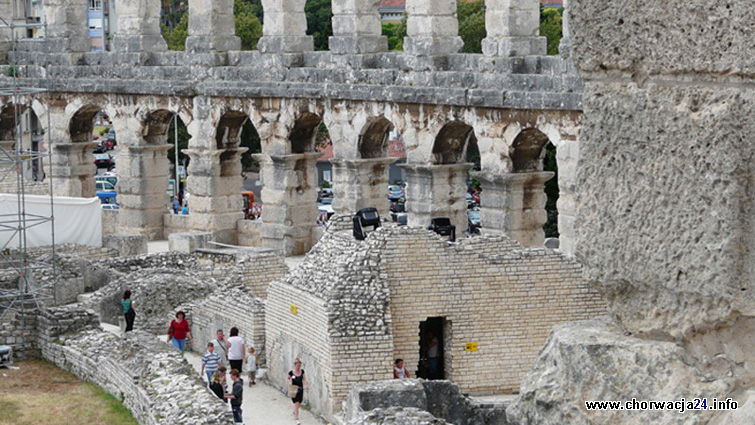 Zwiedzanie Colloseum w Puli