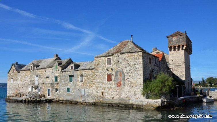 Kaštel Gomilica